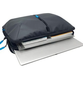 Borsa sleeve Orione 3 scomparti tessuto tecnico nero Kosmo City Time